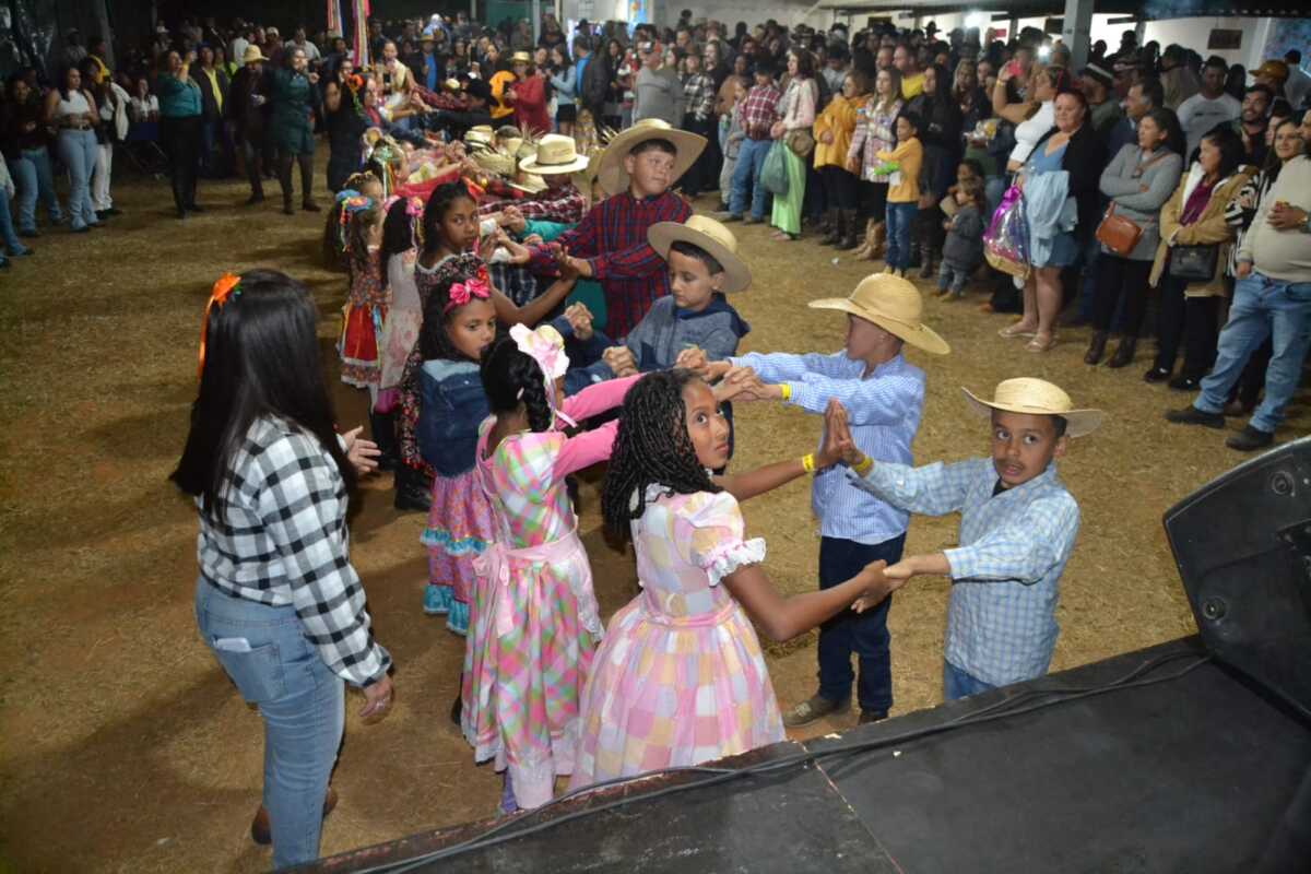 ARRAIÁ DA INHAZINHA, EM SÃO JERÔNIMO DOS POÇÕES